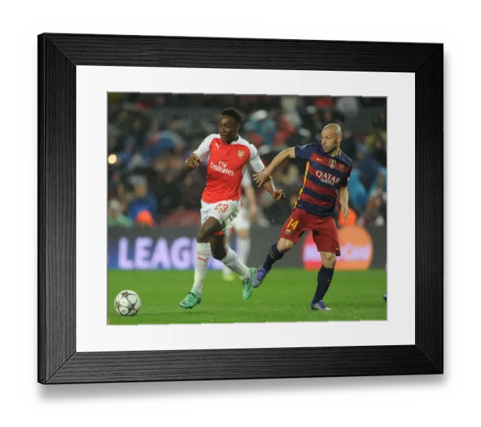 Framed Print : Clash of Titans: Welbeck vs Mascherano - Arsenal vs Barcelona, UEFA Champions League 2016 Framed Print : Clash of Titans: Welbeck vs Mascherano - Arsenal vs Barcelona, UEFA Champions League 2016