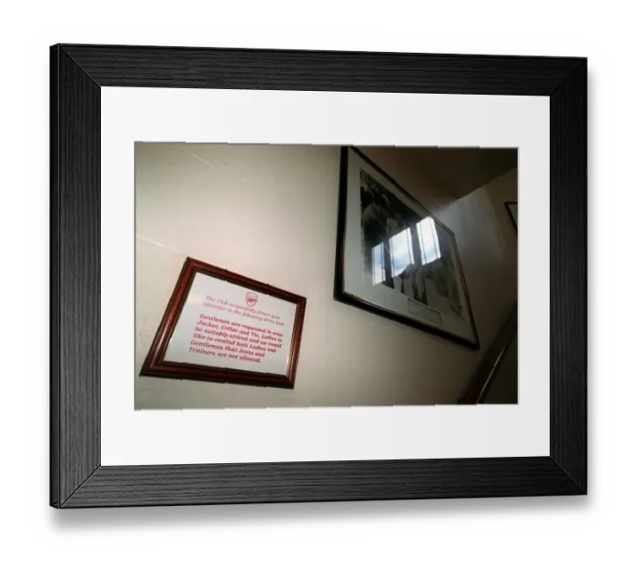 Framed Print : Marble Halls dress code. Arsenal 3: 1 Sunderland. FA Premier League