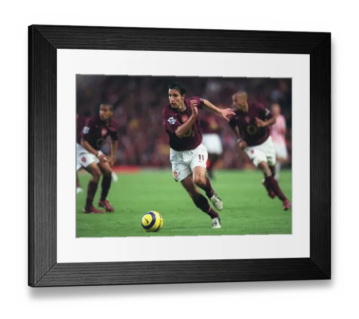 Framed Print : Arsenal vs Sunderland: 2005-06 Season Match Framed Print : Arsenal vs Sunderland: 2005-06 Season Match