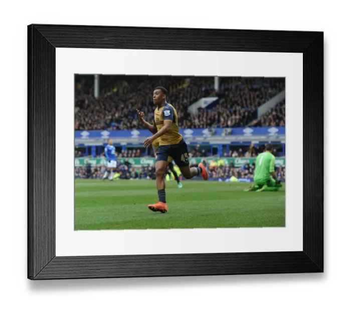 Framed Print : Alex Iwobi's Brace: Arsenal's Victory at Everton, Premier League 2015-16