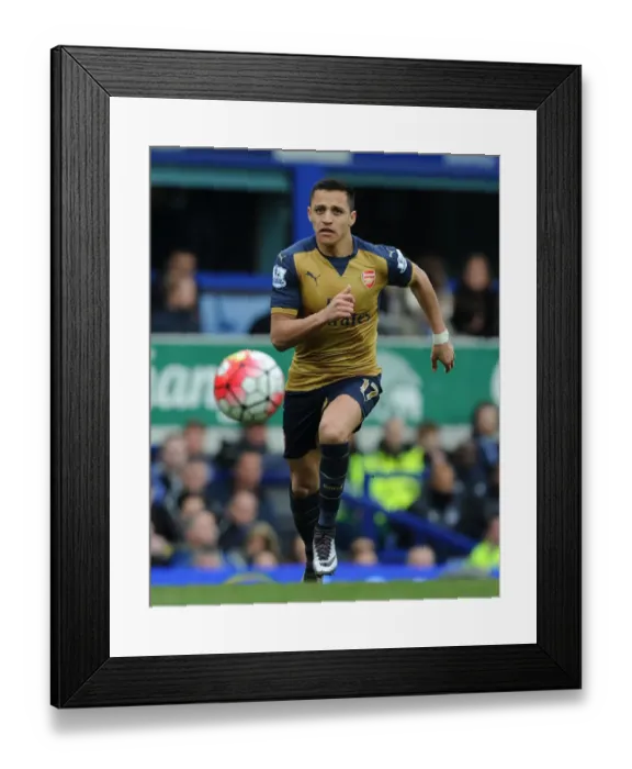 Framed Print : Alexis Sanchez vs Everton: Intense Face-Off in the 2015-16 Premier League Clash Framed Print : Alexis Sanchez vs Everton: Intense Face-Off in the 2015-16 Premier League Clash