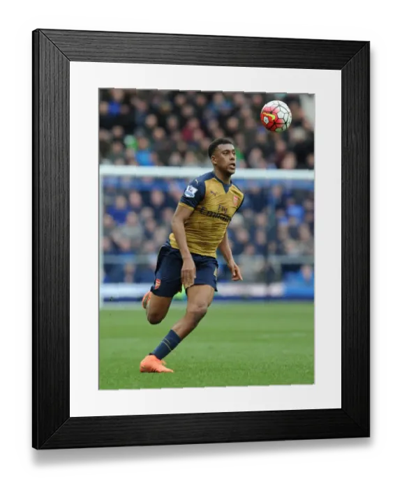 Framed Print : Iwobi in Action: Everton vs. Arsenal, Premier League 2015-16 Framed Print : Iwobi in Action: Everton vs. Arsenal, Premier League 2015-16