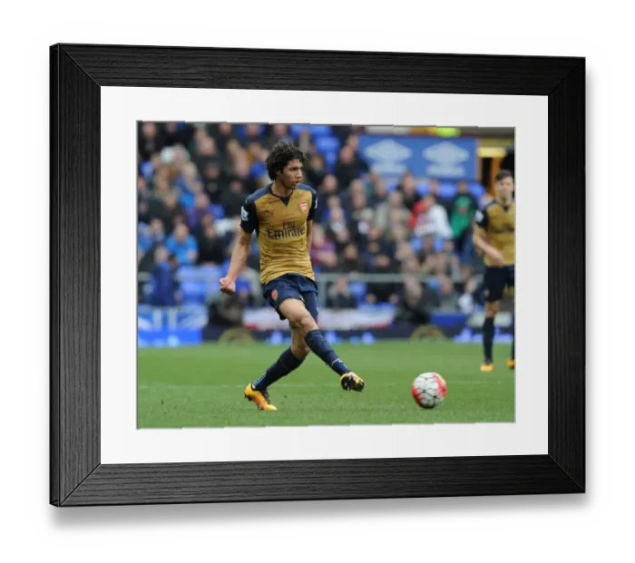 Framed Print : Mohamed Elneny: In Action Against Everton in Premier League 2015-16