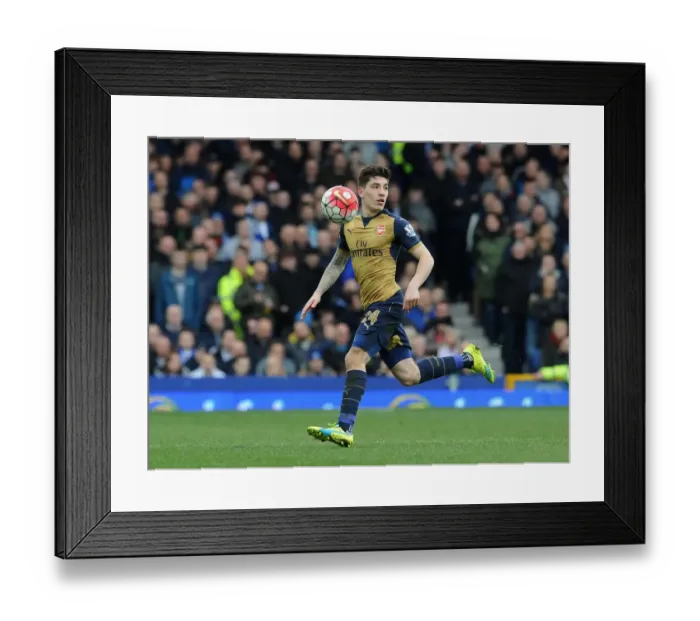 Framed Print : Hector Bellerin (Arsenal). Everton 0: 2 Arsenal. Barclays Premier League. Goodison Park