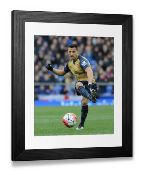Framed Print : Alexis Sanchez (Arsenal). Everton 0: 2 Arsenal. Barclays Premier League. Goodison Park Framed Print : Alexis Sanchez (Arsenal). Everton 0: 2 Arsenal. Barclays Premier League. Goodison Park