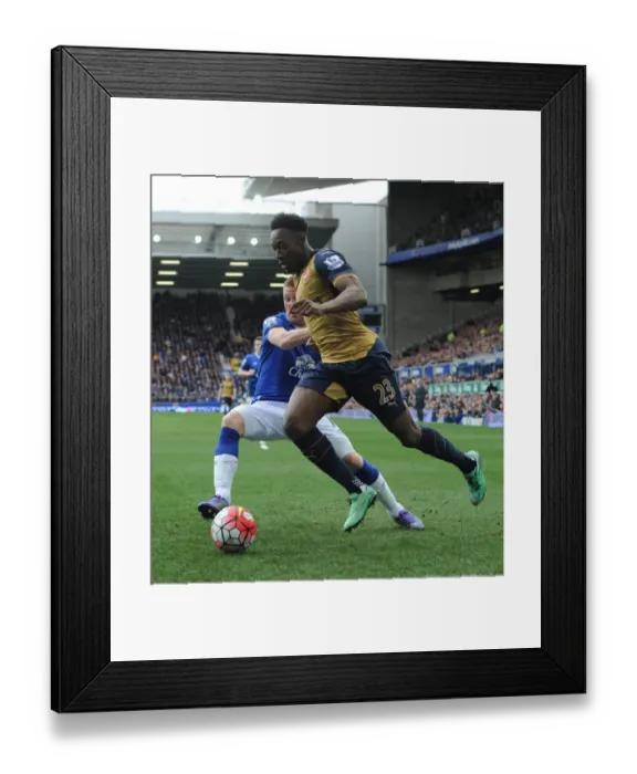 Framed Print : Danny Welbeck (Arsenal) James McCarthy (Everton) Framed Print : Danny Welbeck (Arsenal) James McCarthy (Everton)