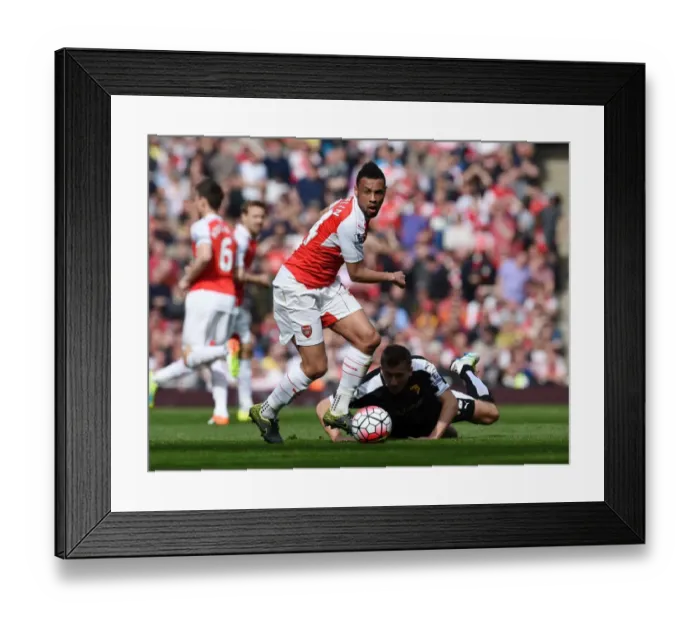 Framed Print : Coquelin Outmaneuvers Abdi: Arsenal's Midfield Masterclass vs. Watford