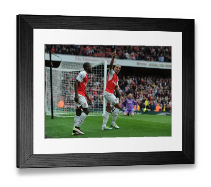 Framed Print : Arsenal's Theo Walcott Scores Brace: Gunners Dominate Watford 4-0 in Premier League (April 2016)