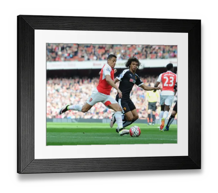 Framed Print : Arsenal vs. Watford: A Battle of Stars - Alexis Sanchez vs. Nathan Ake