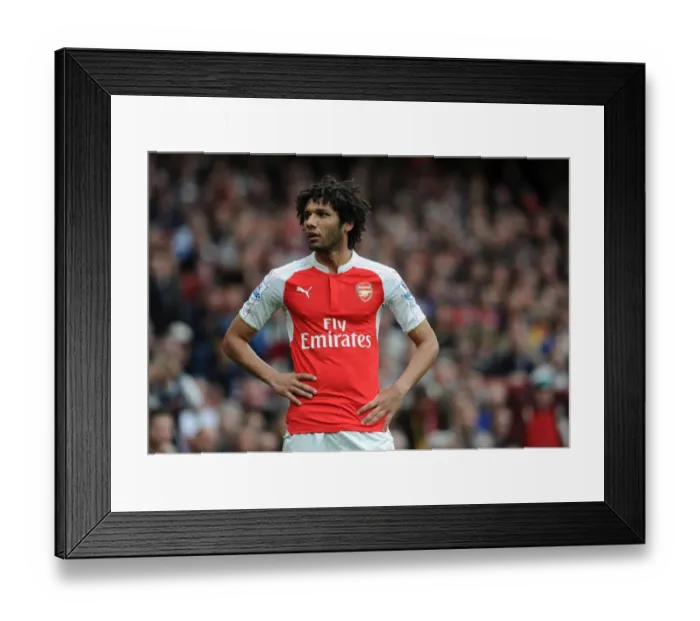 Framed Print : Mohamed Elneny: Arsenal's Midfield Maestro in Action Against Watford, Premier League 2015-16
