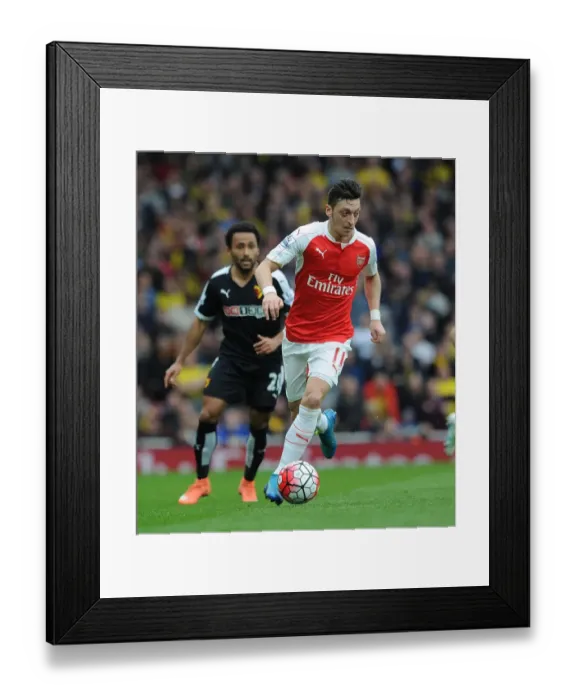 Framed Print : Mesut Ozil in Action: Arsenal vs. Watford, Premier League 2015-16