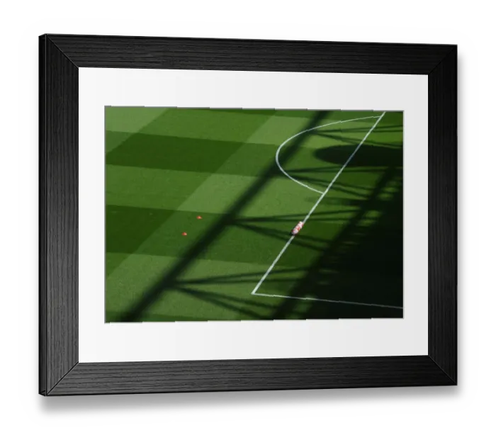 Framed Print : Emirates Stadium: Arsenal v Watford Premier League Match Pitch (2015-16) Framed Print : Emirates Stadium: Arsenal v Watford Premier League Match Pitch (2015-16)