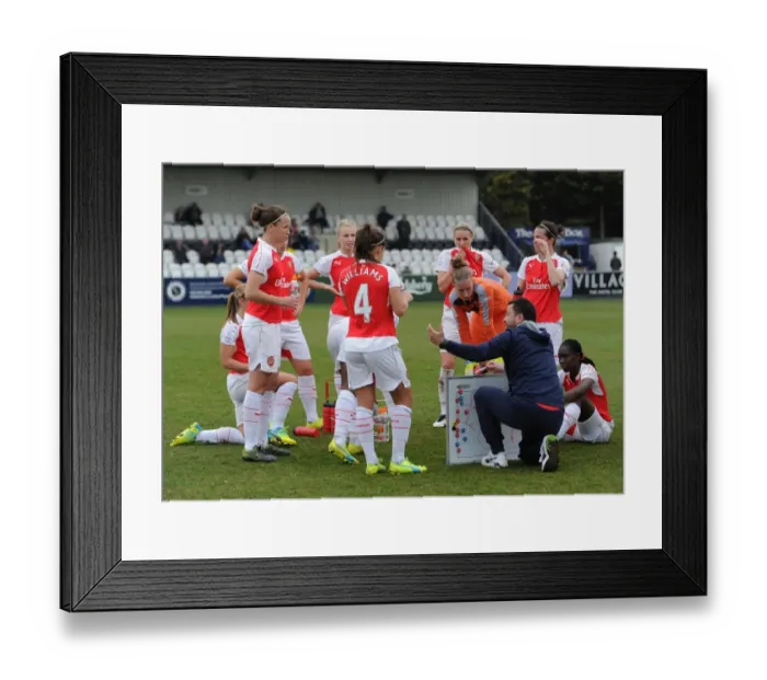 Framed Print : Pedro Martinez Losa the Arsenal Ladies Manager talks to the team before extra time