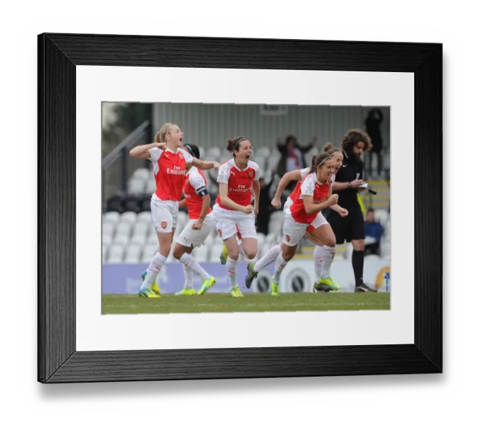 Framed Print : Fara Williams and Natalia Pablos Sanchon (Arsenal Ladies) celebrate during the penalty