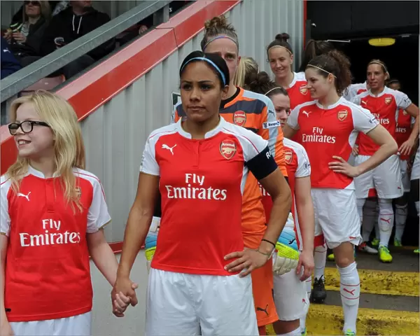 Alex Scott (Arsenal Ladies) with the mascot. Arsenal Ladies 2: 2 Notts County Ladies