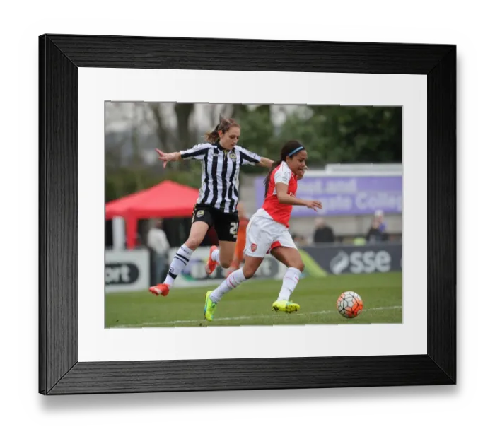Framed Print : Arsenal and Notts County Ladies Face Off in FA Cup Quarter-Finals: Alex Scott's Dramatic Penalty Shootout Victory