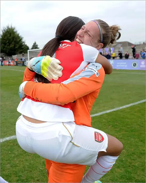 Sari van Veenendaal and Alex Scott (Arsenal Ladies) celebrate after the penalty shoot out