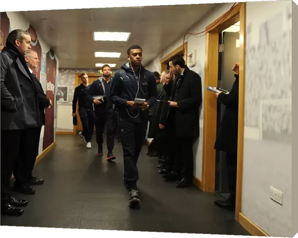 Alex Iwobi Arrives at West Ham United Ahead of Arsenal's Premier League Showdown (2015-16)