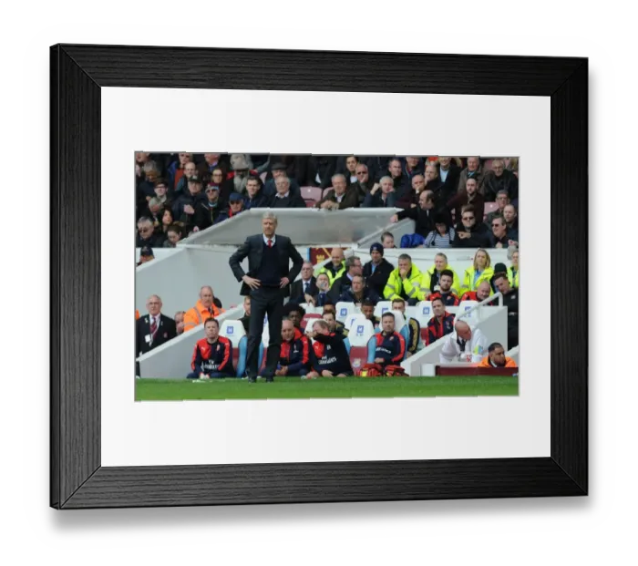 Framed Print : Arsene Wenger at West Ham United vs Arsenal, Premier League 2015-16