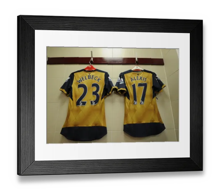 Framed Print : Arsenal Away Kit Readied: West Ham United vs Arsenal, Premier League 2015-16 Framed Print : Arsenal Away Kit Readied: West Ham United vs Arsenal, Premier League 2015-16