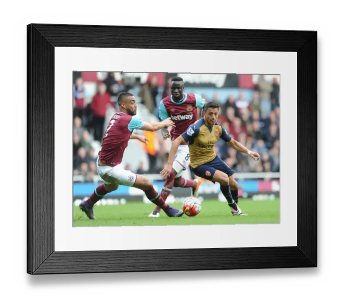 Framed Print : Clash of Titans: Sanchez vs. Reid in Premier League Showdown Framed Print : Clash of Titans: Sanchez vs. Reid in Premier League Showdown