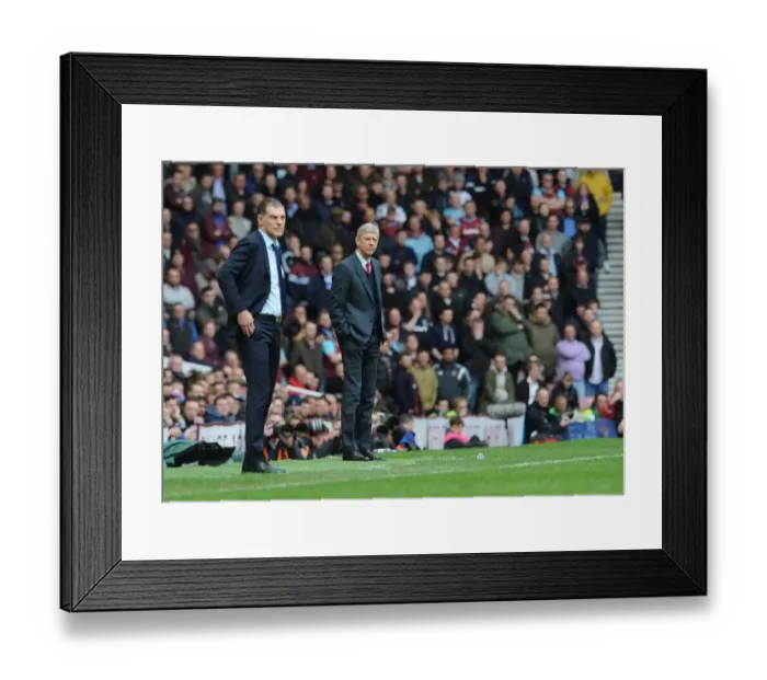 Framed Print : Arsene Wenger and Arsenal Face West Ham United in Premier League Showdown (2015-16)