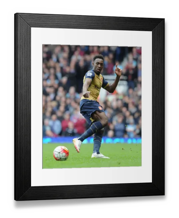 Framed Print : Danny Welbeck in Action: Arsenal vs. West Ham United, Premier League 2015-16 Framed Print : Danny Welbeck in Action: Arsenal vs. West Ham United, Premier League 2015-16