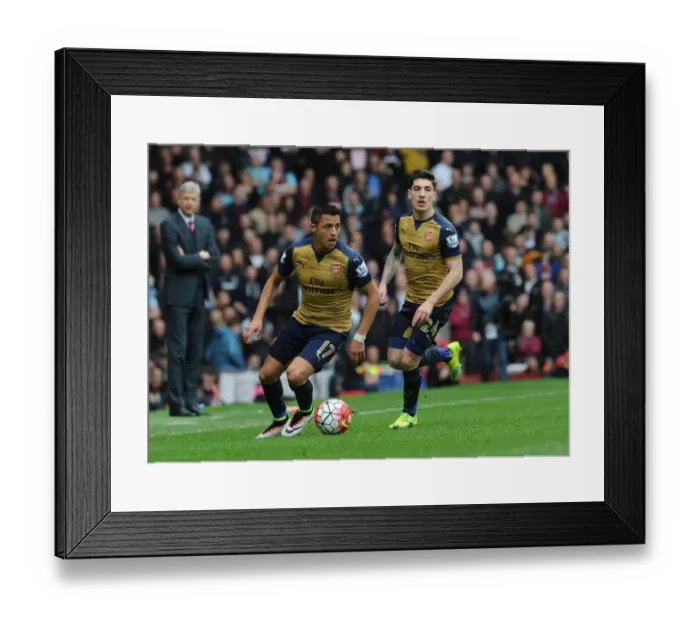 Framed Print : Alexis Sanchez and Hector Bellerin (Arsenal) Framed Print : Alexis Sanchez and Hector Bellerin (Arsenal)