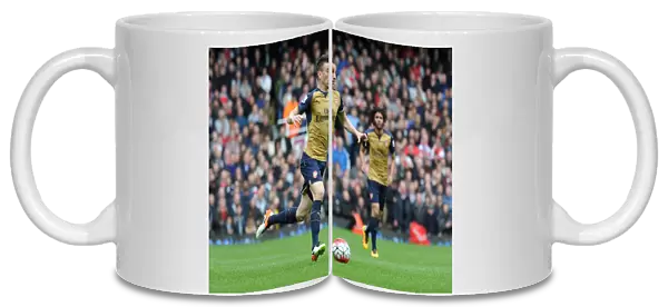 Laurent Koscielny (Arsenal). West Ham United 3: 3 Arsenal. Barclays Premier League