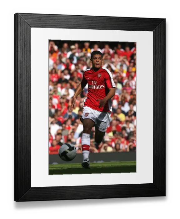 Framed Print : Denilson of Arsenal Faces Defeat: Arsenal 0:1 Juventus, Emirates Cup, 2008