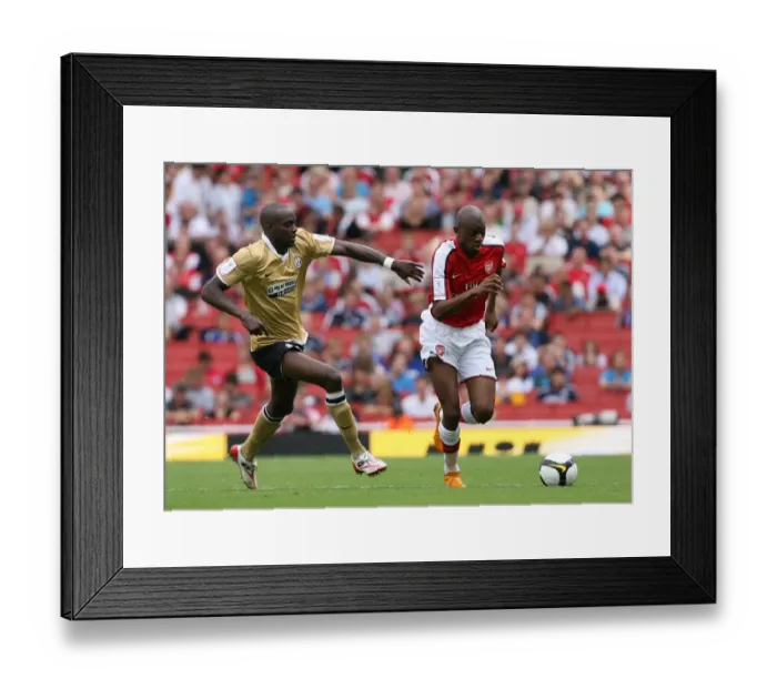 Framed Print : Abu Diaby vs. Mohamed Sissoko: Juventus Triumphs Over Arsenal in Emirates Cup Clash, 2008 Framed Print : Abu Diaby vs. Mohamed Sissoko: Juventus Triumphs Over Arsenal in Emirates Cup Clash, 2008
