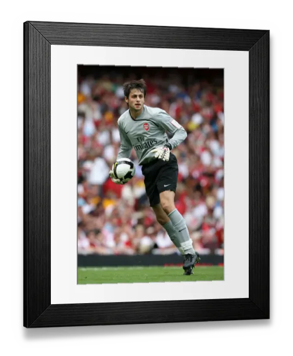 Framed Print : Lukasz Fabianski vs Juventus: Arsenal's Emirates Cup Defeat (2008)