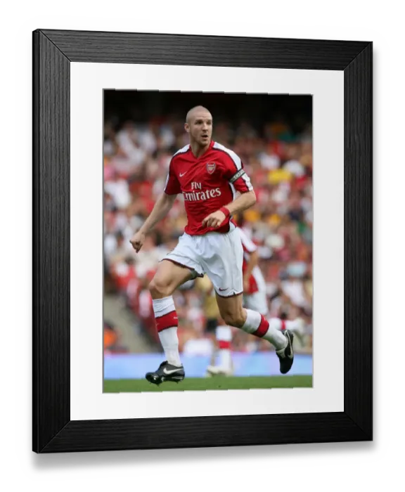 Framed Print : Philippe Senderos in Action Against Juventus: Arsenal's Emirates Cup Defeat (0:1), 2008 Framed Print : Philippe Senderos in Action Against Juventus: Arsenal's Emirates Cup Defeat (0:1), 2008