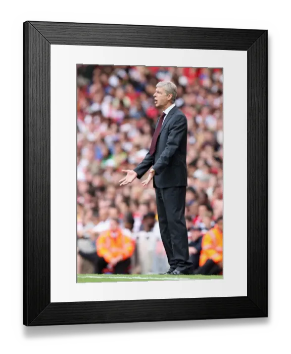 Framed Print : Arsene Wenger: The Moment of Defeat Against Juventus, Emirates Cup 2008 Framed Print : Arsene Wenger: The Moment of Defeat Against Juventus, Emirates Cup 2008