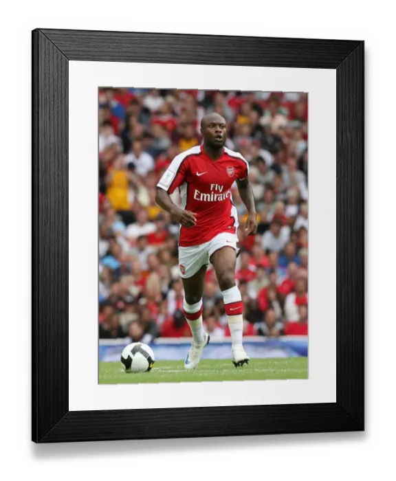 Framed Print : William Gallas's Triumph: Arsenal 1-0 Real Madrid, Emirates Cup 2008 Framed Print : William Gallas's Triumph: Arsenal 1-0 Real Madrid, Emirates Cup 2008