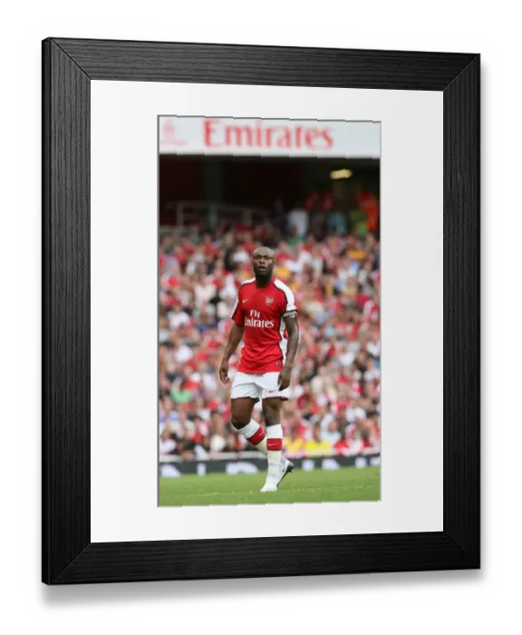 Framed Print : William Gallas Triumph: Arsenal 1-0 Real Madrid, Emirates Cup 2008