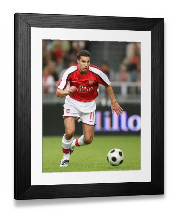 Framed Print : Robin van Persie's Game-Winning Performance: Arsenal's Triumph at Amsterdam Tournament 2008 (2:3 vs Ajax)