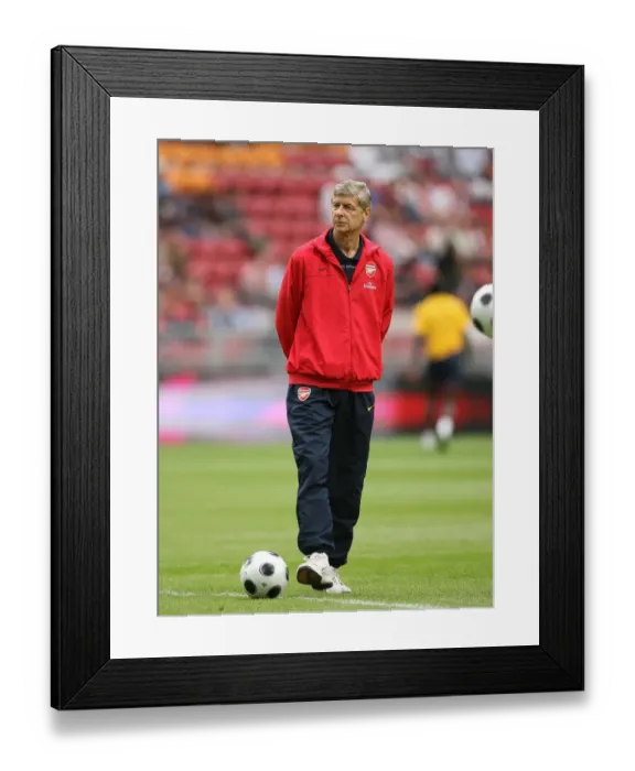 Framed Print : Arsene Wenger at the Amsterdam Tournament: A 1:1 Battle Against Seville, Arsenal Football Club, Amsterdam Arena, 2008