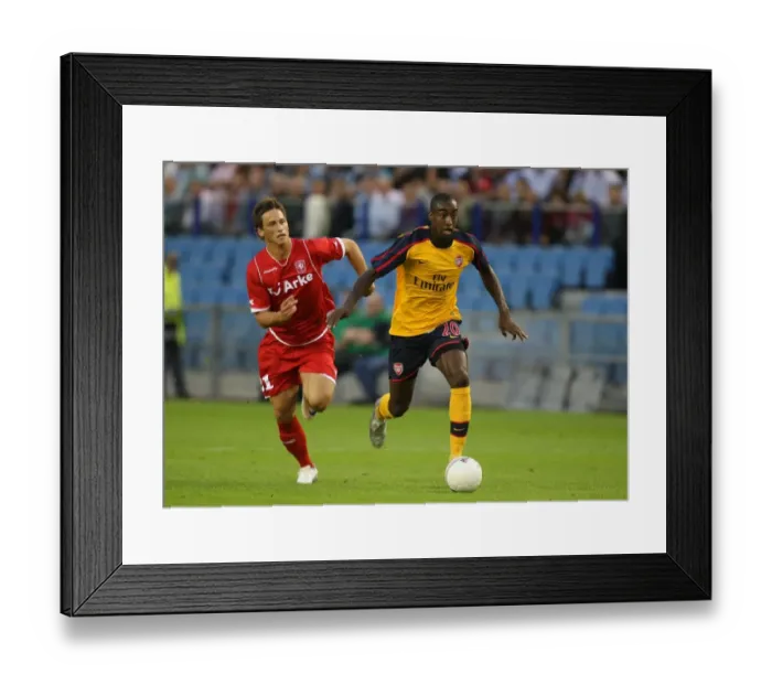 Framed Print : Arsenal's Djourou Shines as Gunners Top Twente's Arnautovic: 2-0 Champions League Victory