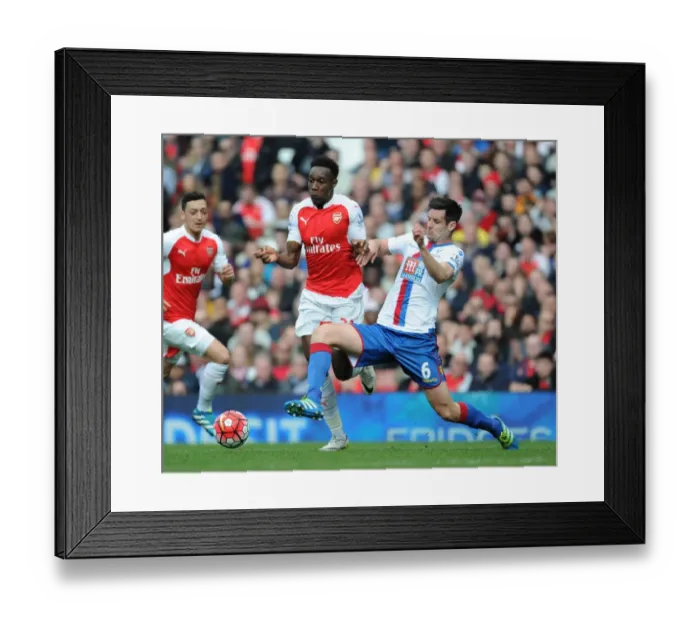 Framed Print : Intense Arsenal vs. Crystal Palace Clash: A Battle at Emirates Stadium, April 2016