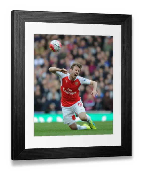 Framed Print : Nacho Monreal in Action: Arsenal vs. Crystal Palace (2015-16 Premier League)