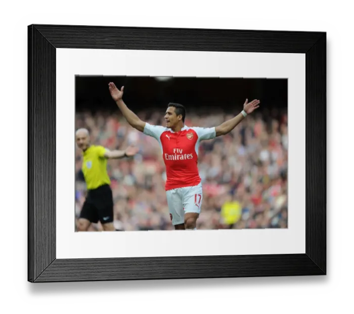 Framed Print : Alexis Sanchez in Action: Arsenal vs. Crystal Palace (2015-16 Premier League)