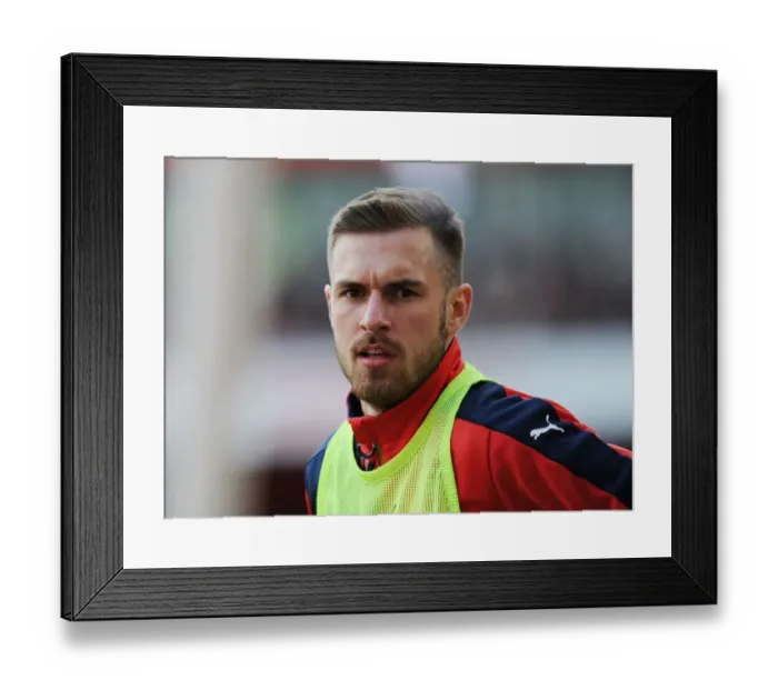 Framed Print : Ramsey Fights for Possession: Arsenal vs. Crystal Palace, 2015-16 Premier League Framed Print : Ramsey Fights for Possession: Arsenal vs. Crystal Palace, 2015-16 Premier League