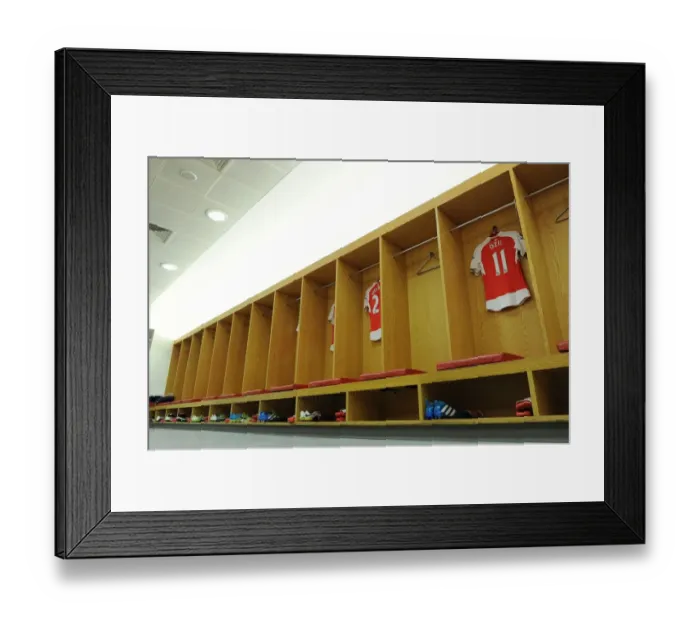 Framed Print : Mesut Ozil's Arsenal Shirt in Arsenal Changing Room before Arsenal vs Crystal Palace (2015-16)
