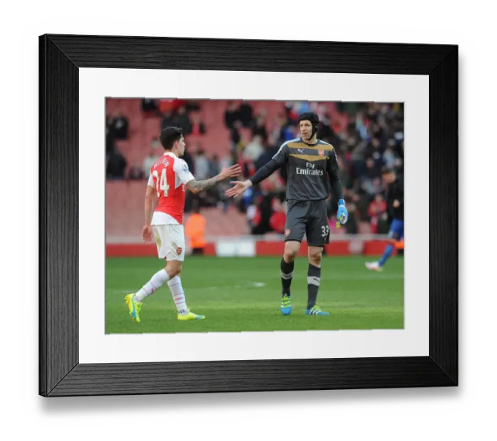 Framed Print : Arsenal: Bellerin and Cech's Victory Celebration vs Crystal Palace (2015-16)