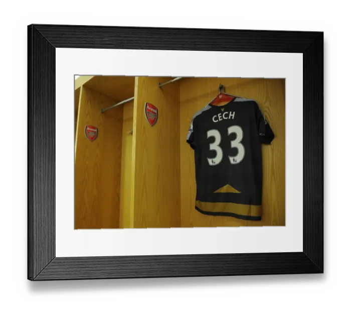 Framed Print : Petr Cech's Arsenal Shirt in the Emirates Changing Room (Arsenal vs Crystal Palace, 2015-16) Framed Print : Petr Cech's Arsenal Shirt in the Emirates Changing Room (Arsenal vs Crystal Palace, 2015-16)