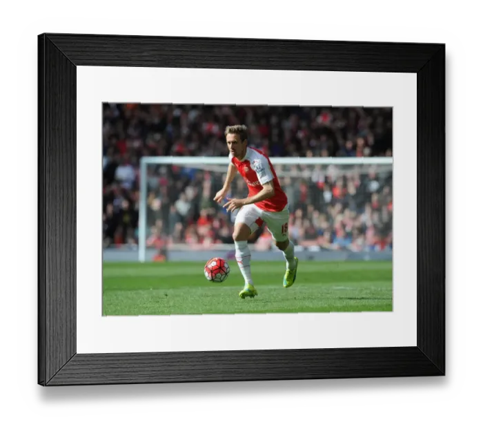 Framed Print : Nacho Monreal (Arsenal). Arsenal 1: 1 Crystal Palace Framed Print : Nacho Monreal (Arsenal). Arsenal 1: 1 Crystal Palace