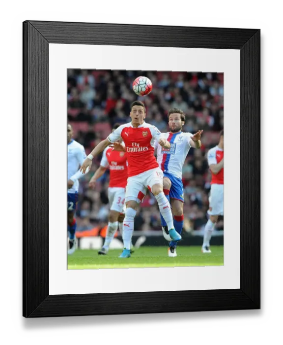 Framed Print : Battle for Ball Control: Mesut Özil vs Johan Cabaye, Arsenal vs Crystal Palace, Premier League 2015-16 Framed Print : Battle for Ball Control: Mesut Özil vs Johan Cabaye, Arsenal vs Crystal Palace, Premier League 2015-16