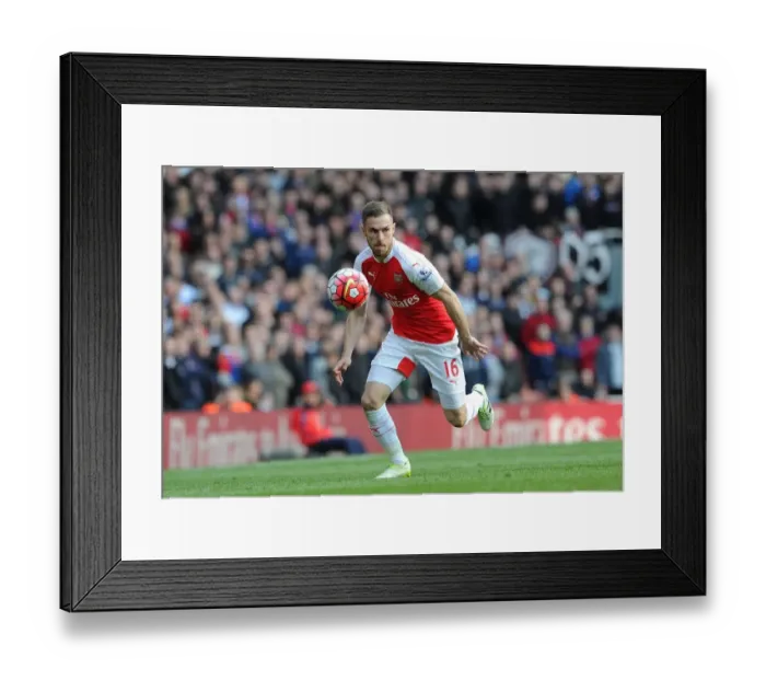 Framed Print : Aaron Ramsey in Action: Arsenal vs Crystal Palace, Premier League 2015-16 Framed Print : Aaron Ramsey in Action: Arsenal vs Crystal Palace, Premier League 2015-16