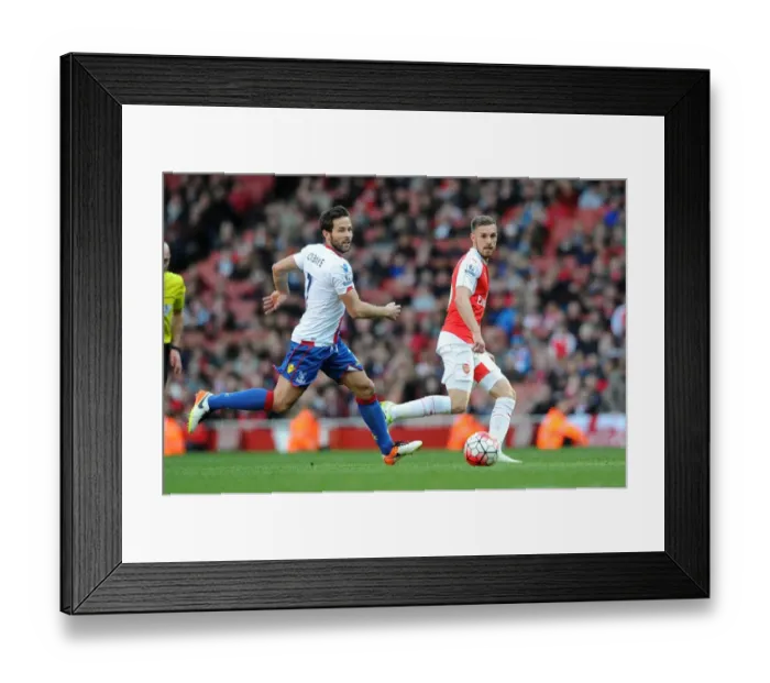 Framed Print : Arsenal's Ramsey Outmaneuvers Cabaye: Thrilling Moment from Arsenal vs Crystal Palace (2015-16) Framed Print : Arsenal's Ramsey Outmaneuvers Cabaye: Thrilling Moment from Arsenal vs Crystal Palace (2015-16)